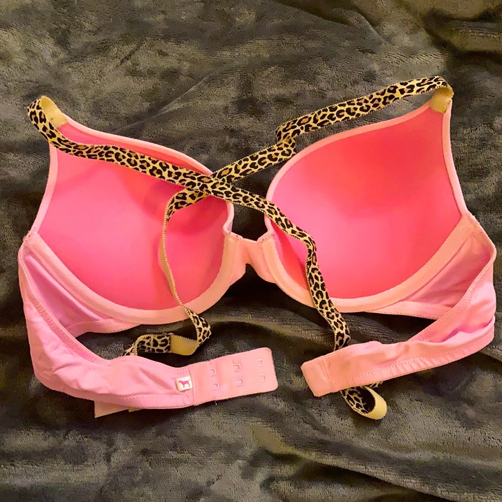 Pink 34B pink & cheetah print bra